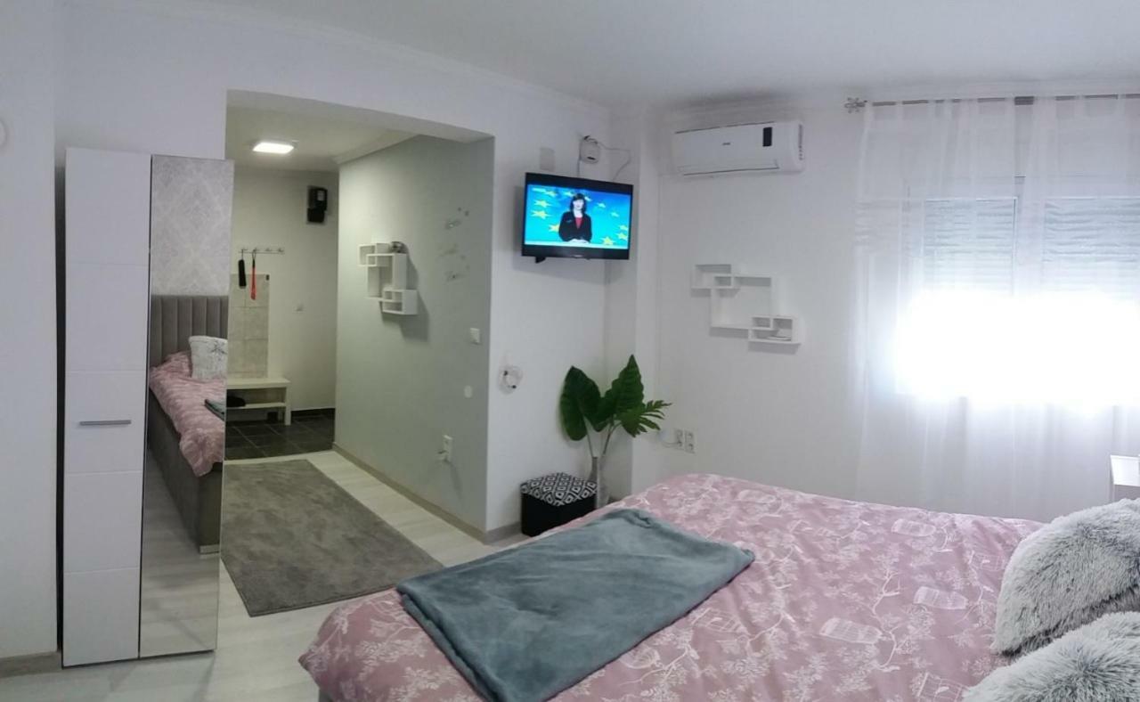 Studio Ajdy Apartment Мостар Екстериор снимка
